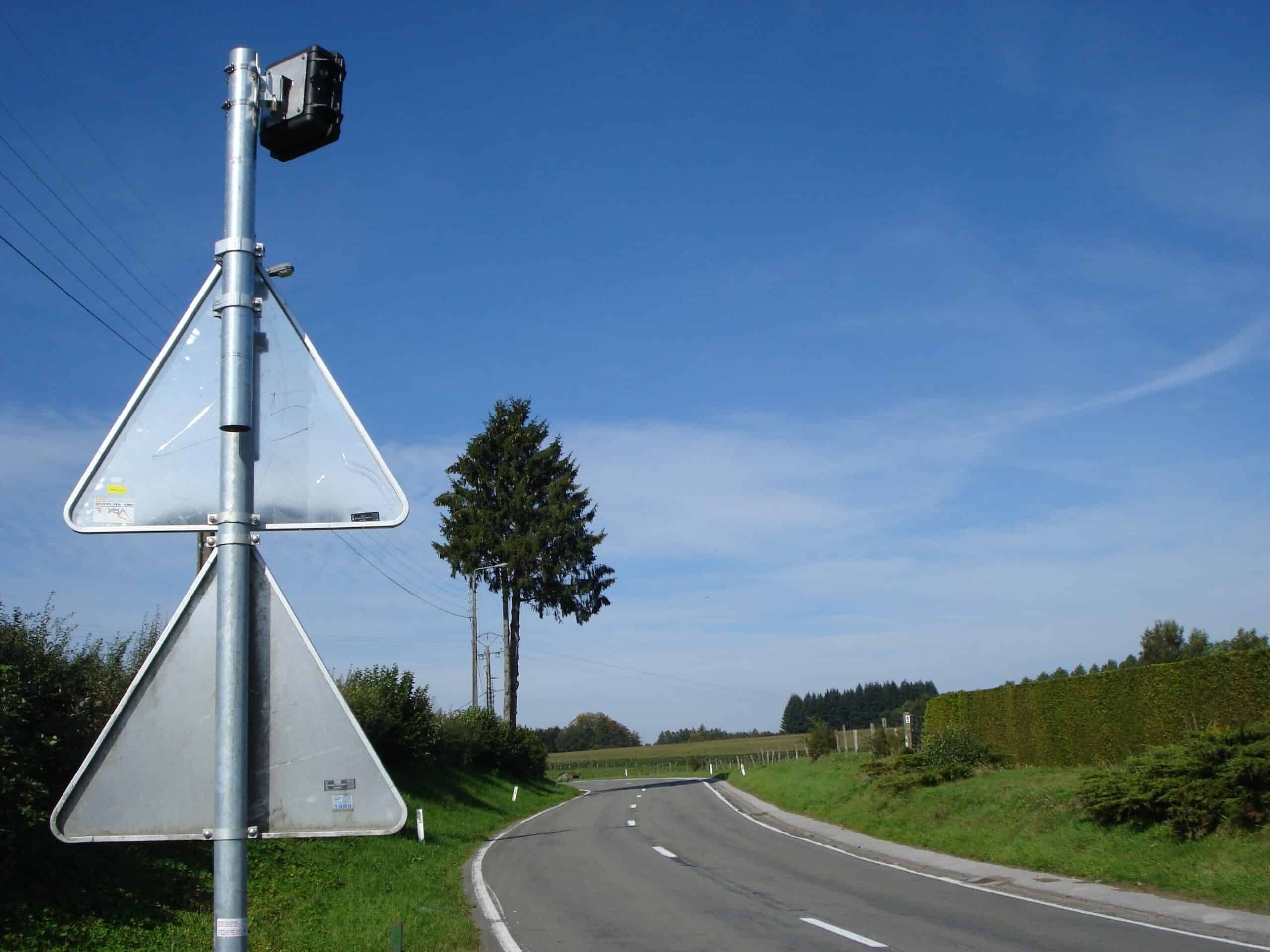 Radar de conteo carretera